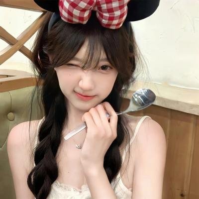 恋综女嘉宾剧本造假，一夜掉粉百万，短时间内持续发酵